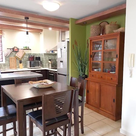 Bel Appartement Avec Terrasse Proche Des Plages Saint-Gilles-les Bains Dış mekan fotoğraf