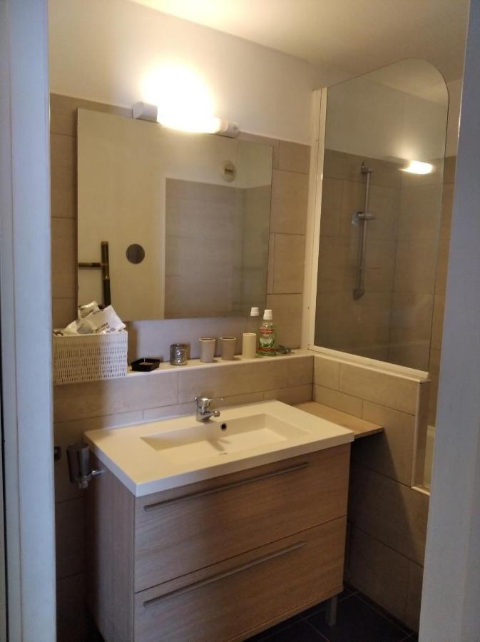 Bel Appartement Avec Terrasse Proche Des Plages Saint-Gilles-les Bains Dış mekan fotoğraf