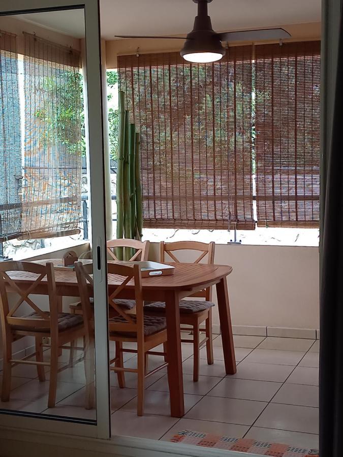 Bel Appartement Avec Terrasse Proche Des Plages Saint-Gilles-les Bains Dış mekan fotoğraf