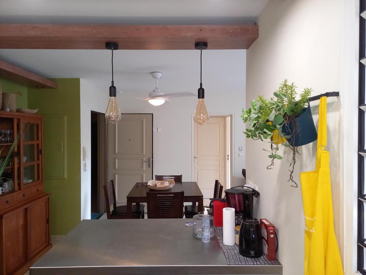 Bel Appartement Avec Terrasse Proche Des Plages Saint-Gilles-les Bains Dış mekan fotoğraf