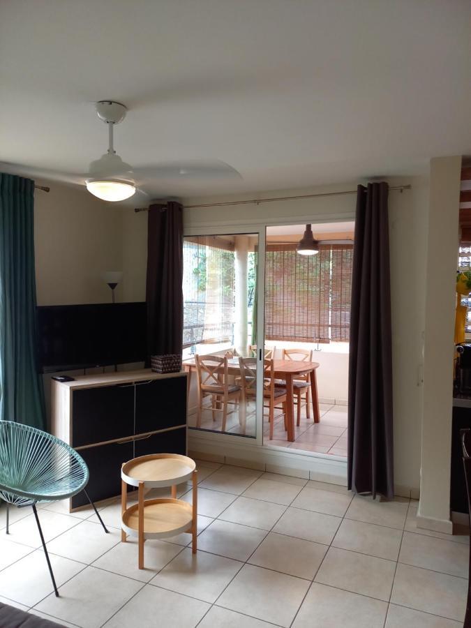 Bel Appartement Avec Terrasse Proche Des Plages Saint-Gilles-les Bains Dış mekan fotoğraf